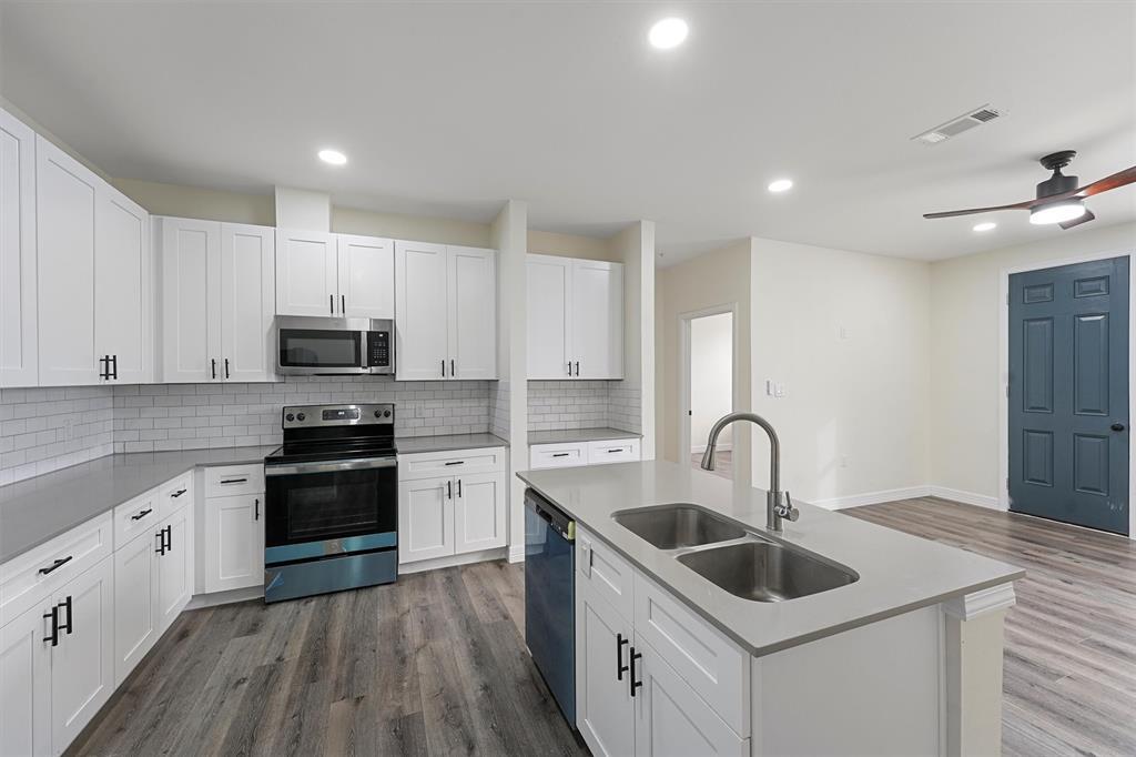 Foto principal - 2130 Aldine Mail Rte Rd