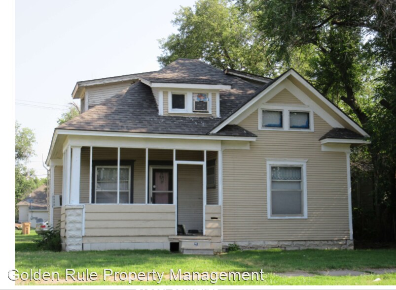 Primary Photo - 3 br, 1 bath House - 700 E 7th