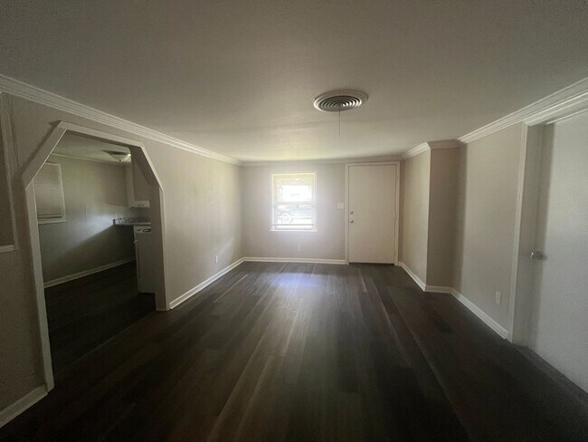 Building Photo - 4 Br 2 Bath Home for rent in NLR