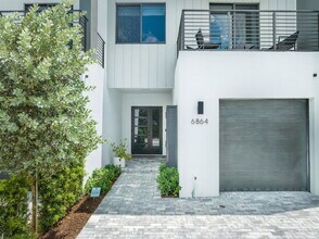 Building Photo - 6864 SW 80th St