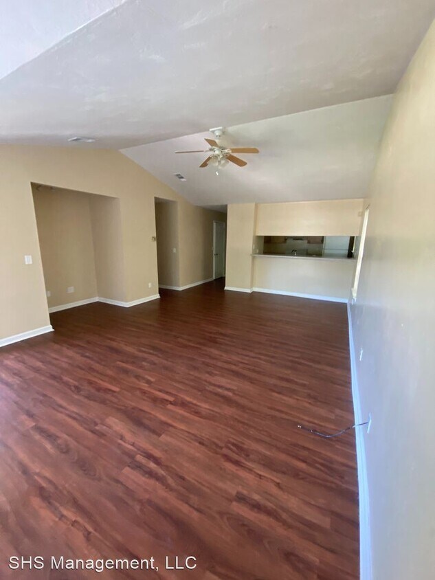 Building Photo - 4 br, 2 bath House - 1878 Honeysuckle Drive