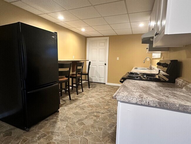 Foto del edificio - 30 Oak Ridge Dr