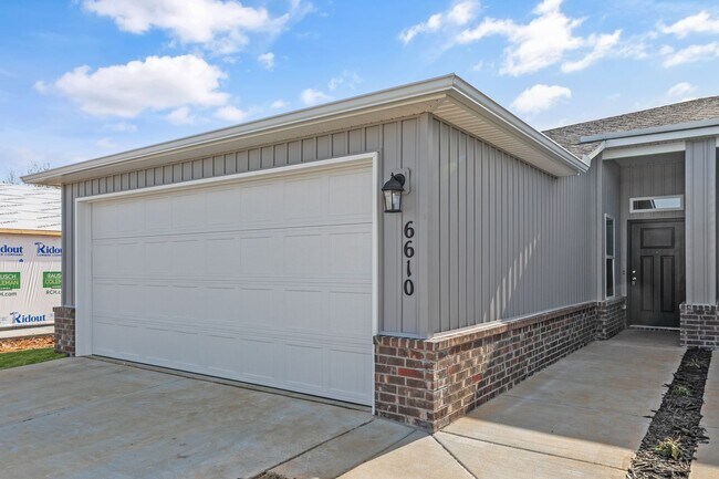 Foto del edificio - 6608 NW Vandergriff St