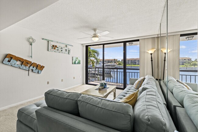 Foto del edificio - 2401 Marina Isle Way