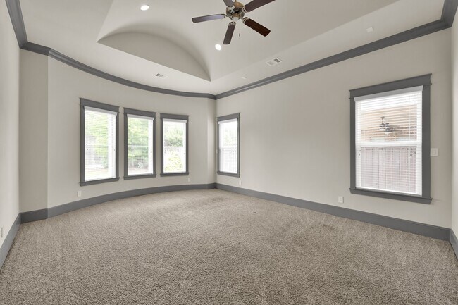 Foto del edificio - 2331 Bottlebrush Ln