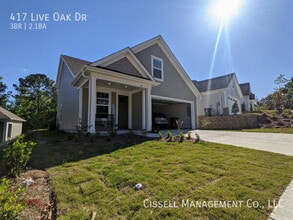 Building Photo - 417 Live Oak Dr