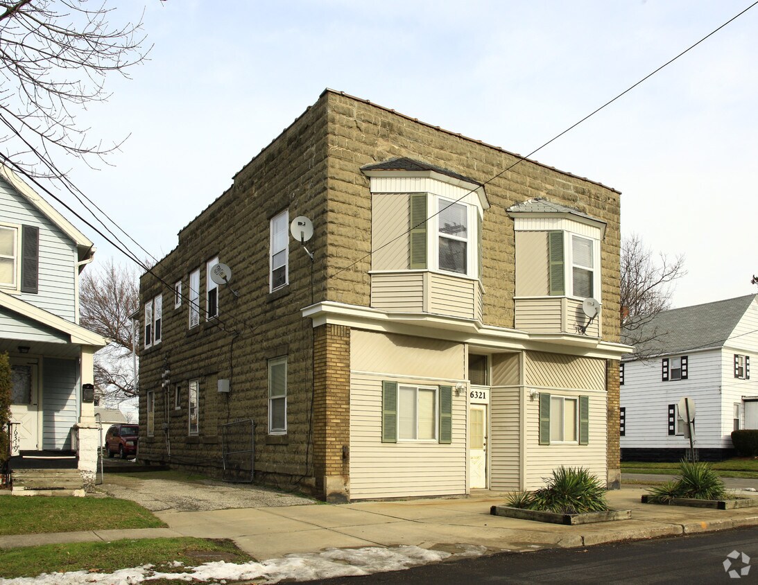 Primary Photo - 16321 Arcade Ave