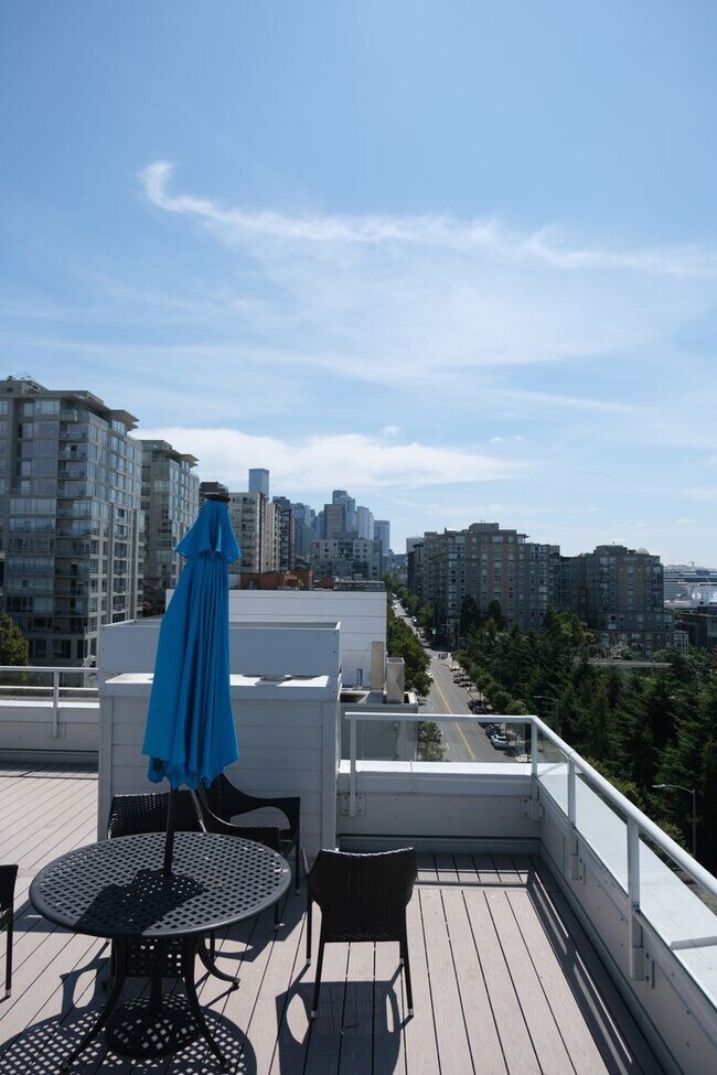 Foto del edificio - Great Condo For Rent