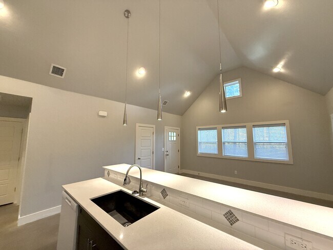Building Photo - 529 K St SW