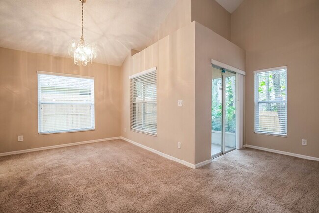 Foto del edificio - 4020 Windell Pl