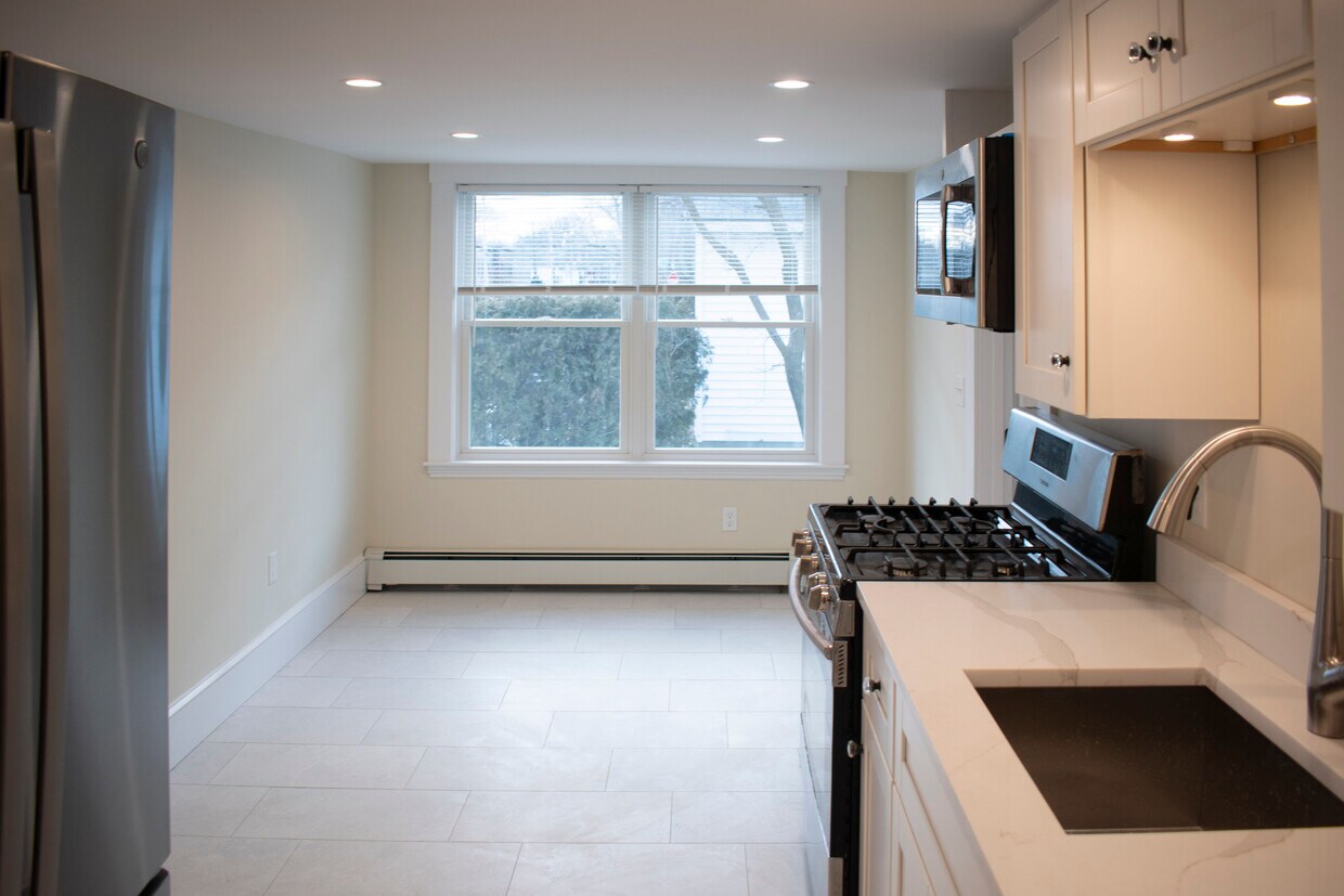 62 Mason St Unit 2L, Salem, MA 01970 Apartments in Salem, MA