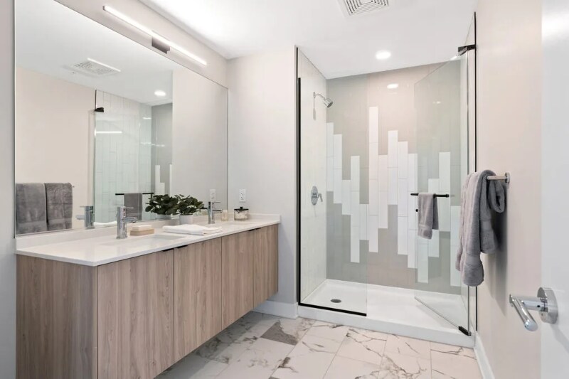 Foto principal - 1125 W Van Buren St