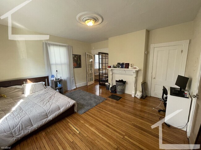 Building Photo - 6 br, 3 bath House - 42 Linden St 44