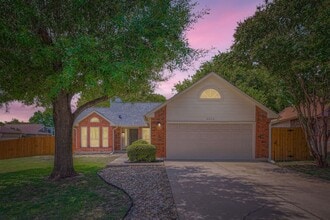Building Photo - 2024 Ploverville Ln