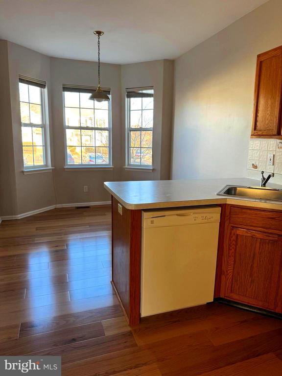 Foto del edificio - 30 Amesbury Ct