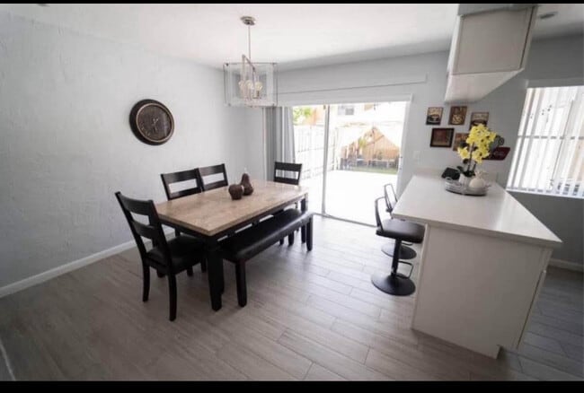 Photo - 822 Sandtree Dr Townhome