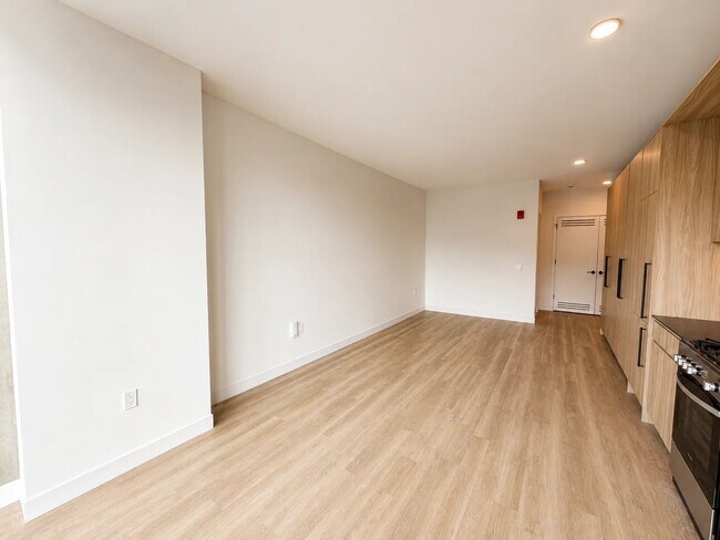 Foto del edificio - 1357 W Fulton St