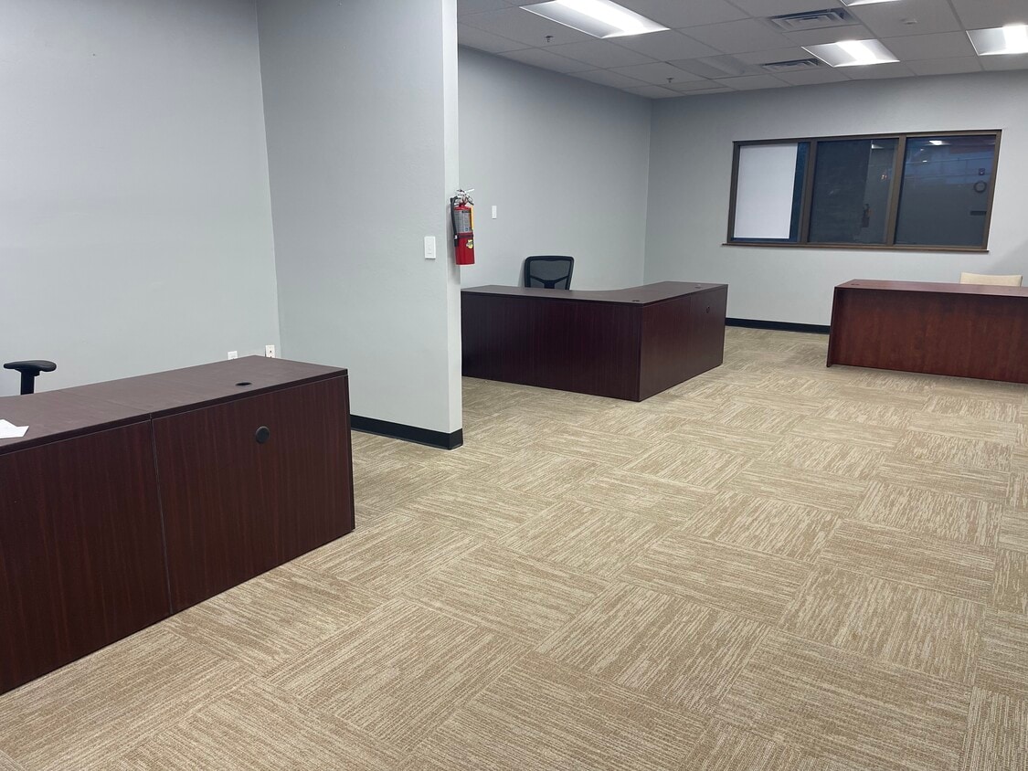 Primary Photo - Starbucks & Kitsap Bank Plaza Suite 120