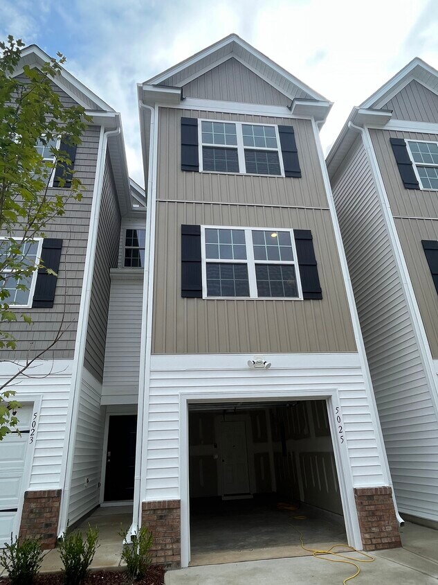 5025 Jayden Dr, Durham, NC 27704 Townhome Rentals in Durham NC