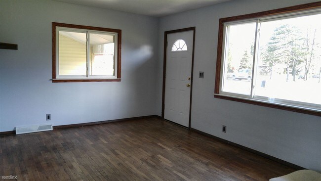 Building Photo - 3515 Hemmeter Rd
