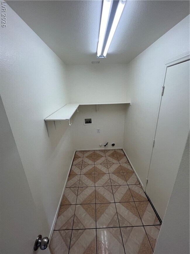 Foto del edificio - 825 Hyattsville St
