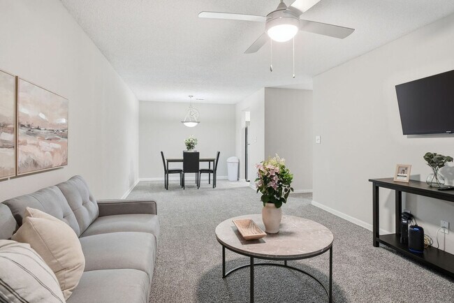 Building Photo - 3368 Fairway Oaks Dr