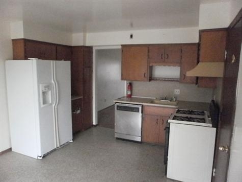  - 540 Andover St NE