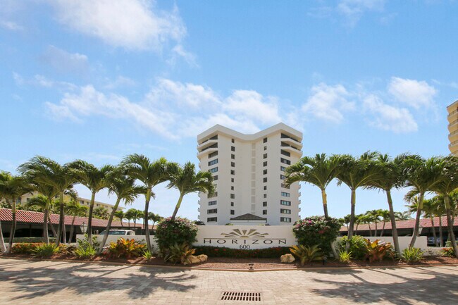 Building Photo - 600 Ocean Dr