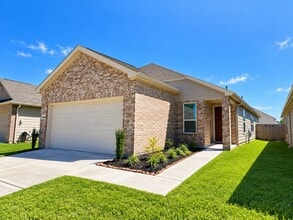 Building Photo - 2839 Icarus Dr