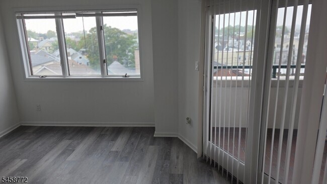 Foto del edificio - 41 Wilson Ave