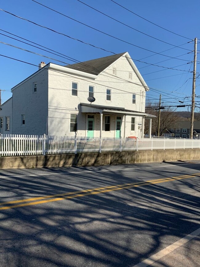 Building Photo - 3-5 Swamp Bridge Rd