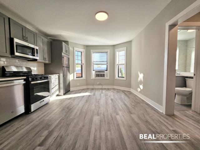 Building Photo - 0 bedroom in GLENCOE IL 60022