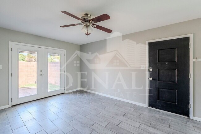 Foto del edificio - 600 S Dobson Rd