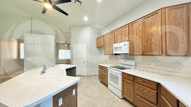 Building Photo - 119 E Joseph Way