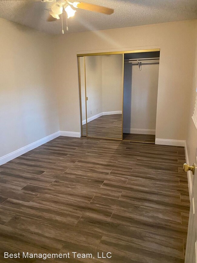 Foto del edificio - 1 br, 1 bath House - 6780 Oakey Blvd - CASITA