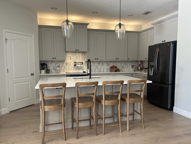 Foto del edificio - 2856 Spring Breeze Way