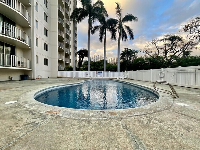 Foto del edificio - Beautiful 1/1/1 with Sunset Views