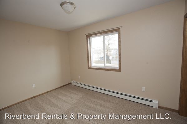 Building Photo - 3 br, 1 bath  - 902 Water Street 210 9th Ave