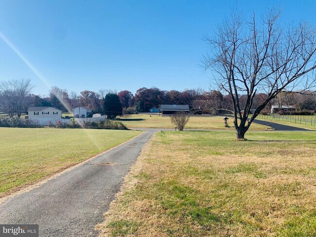 Foto del edificio - 1566 Garrisonville Rd