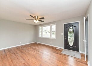 Building Photo - 146 Cranwill Dr