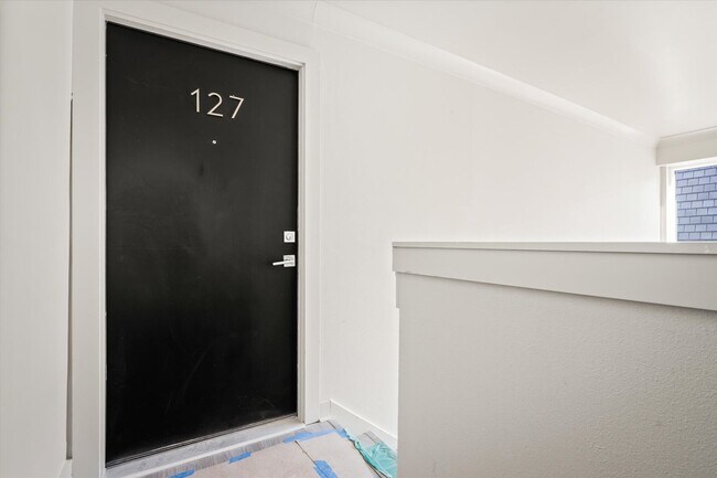 Foto del edificio - SPRINGHILL OAKS CONDOMINIUMS