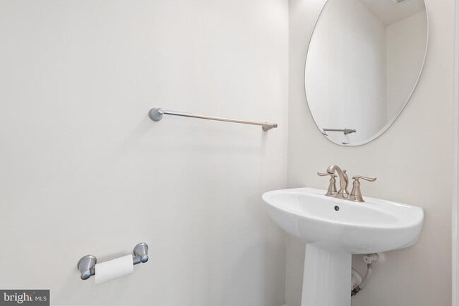 Foto del edificio - 13312 Waterford Hills Boulevard