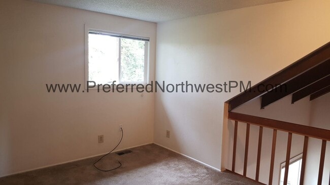 Building Photo - 2233 Monterey Ln