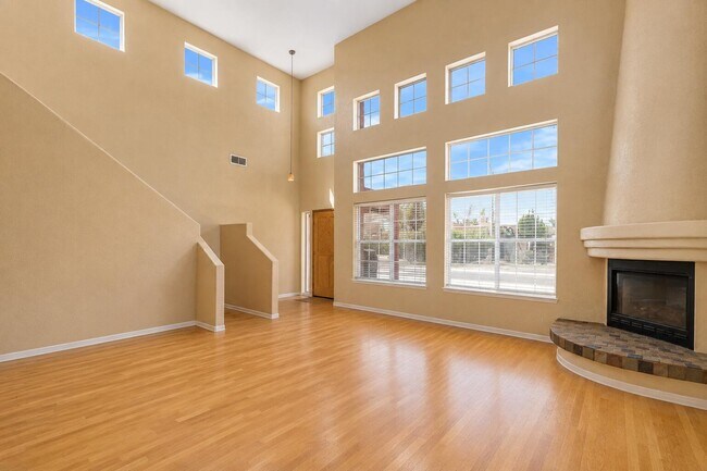 Foto del edificio - 6716 Carney Ave NW