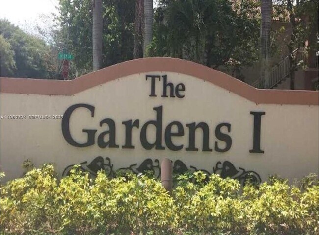 Foto del edificio - 2701 SE 12th Rd