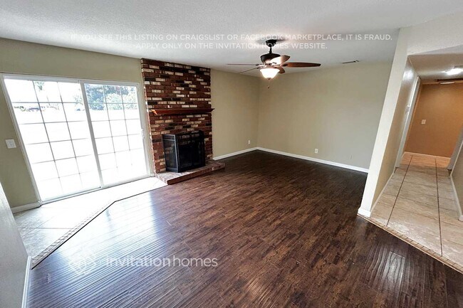 Building Photo - 12528 Vivienda Ave
