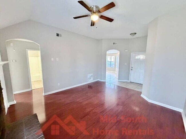 Building Photo - 5827 Hickory Nutt Ln