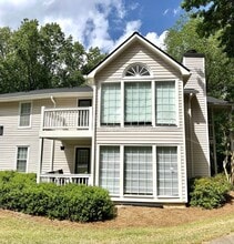 Building Photo - 110 Countryside Pl