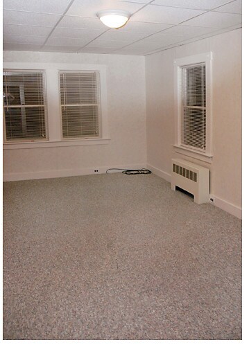 Building Photo - 792 Park St