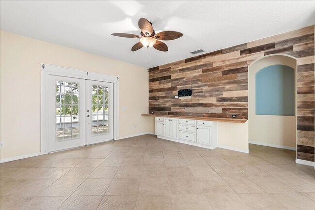 Building Photo - Stunningly Upgraded 4 Bedroom Home With La...
